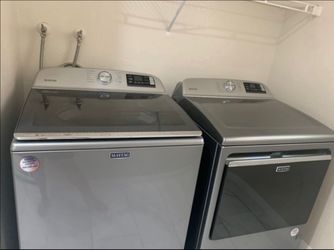 Maytag Washer & Gas Dryer