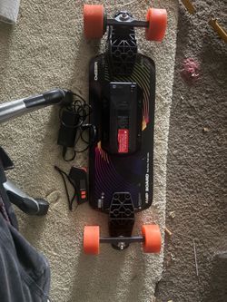 Electric Skateboard with remote and charger