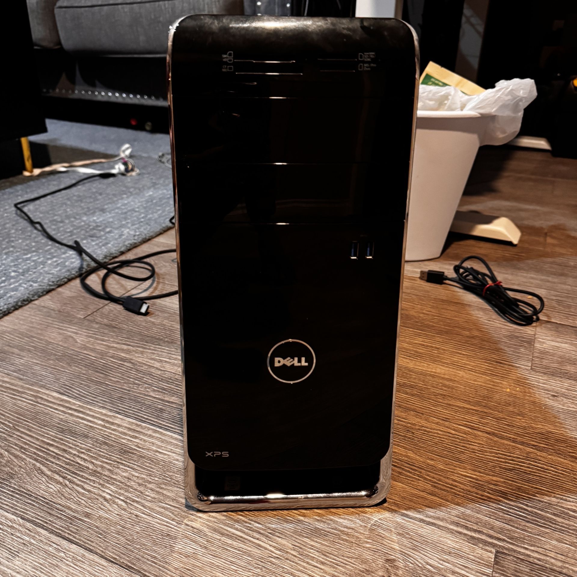 Dell XPS 8900 i7 6700K 4.0GHz 32GB RAM 250GB SSD 2TB HDD GTX 960 