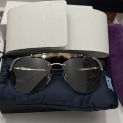 Prada Woman Sunglasses 