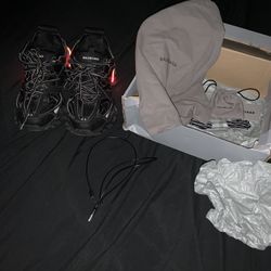 Authentic balenci tracks LED Size 43 (fits 9-10 Us) Worn Once