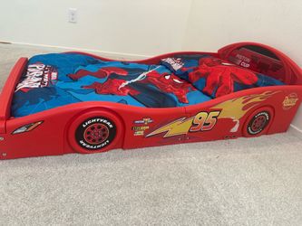 Lightning McQueen bed