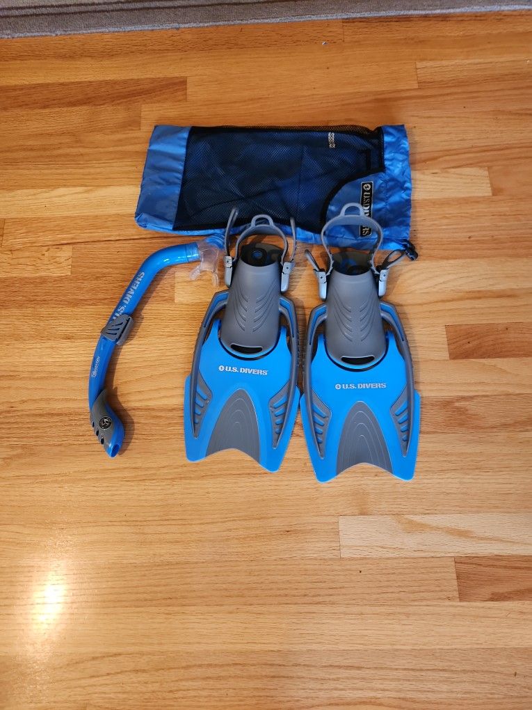 Youth L /XL US Divers Swim Fins Snorkle Bag New