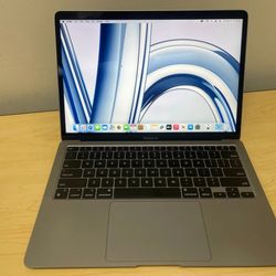 MacBook M1 