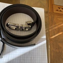 Salvatore Ferragamo Men’s Gancini Reversible Leather Belt Size 42