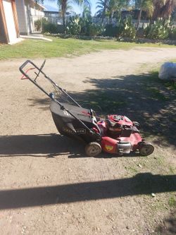 Craftsman Lawmower Self propel  Brigs&straton 6.75  190 Cc