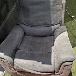 Comfortable Recliners 