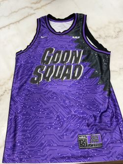 Nike Goon Squad Jersey Men’s Medium LeBron James 