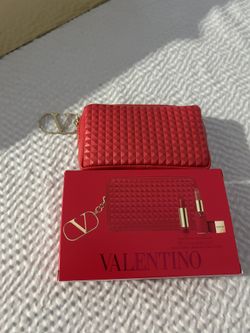 Valentino Lipstic And Bag Set. Two Colors.