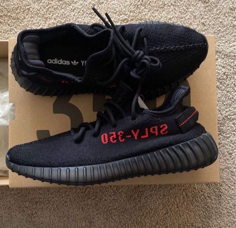 DS Adidas Yeezy Boost 350 V2 Bred Size 9