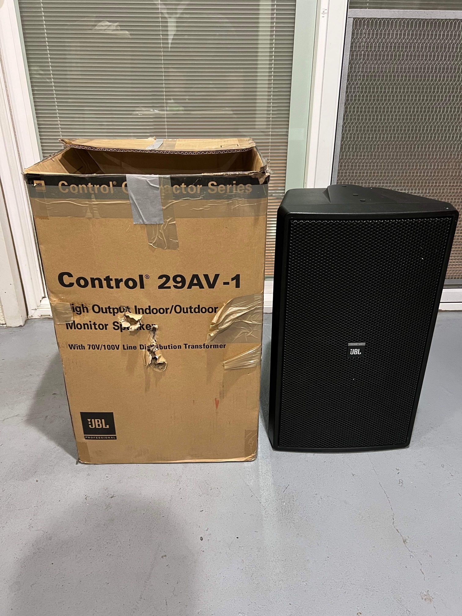 JBL Control 29AV 8" Indoor/Outdoor Commercial 70v Speaker 4 Restaurant/Bar/Cafe