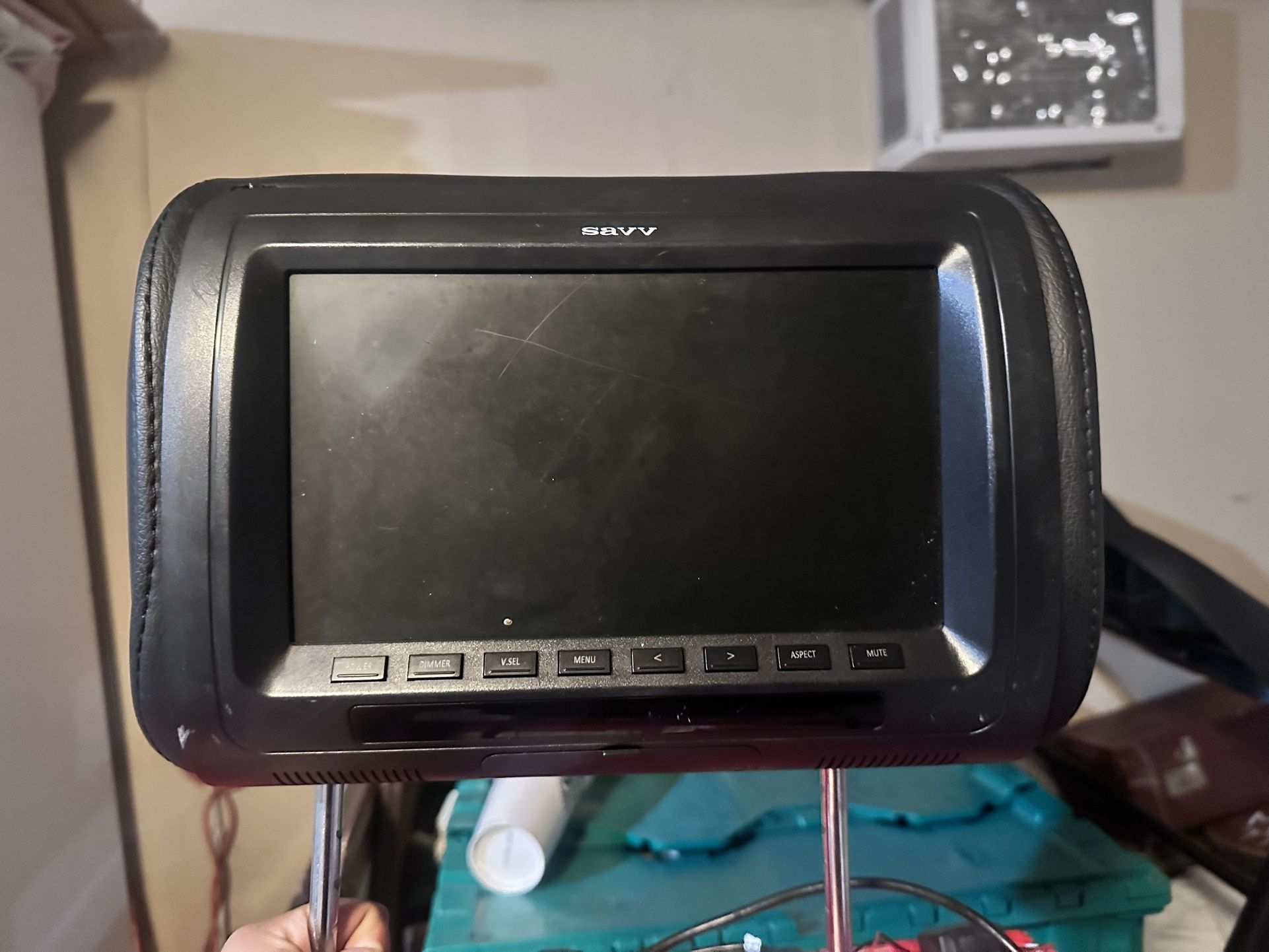 2 SAVV LM- U7090DVD universal replacement 7 Inch Headrest DVD Player with USB And SD Slots For 400$