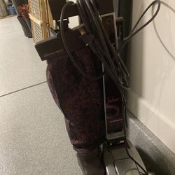 Kirby G5 Vacuum + Accessories 