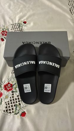 Black balenciaga slides