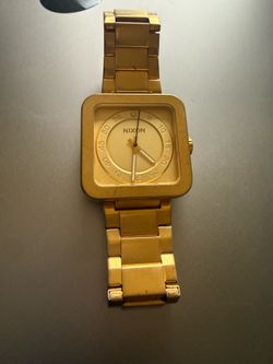 Nixon The Riot Gold