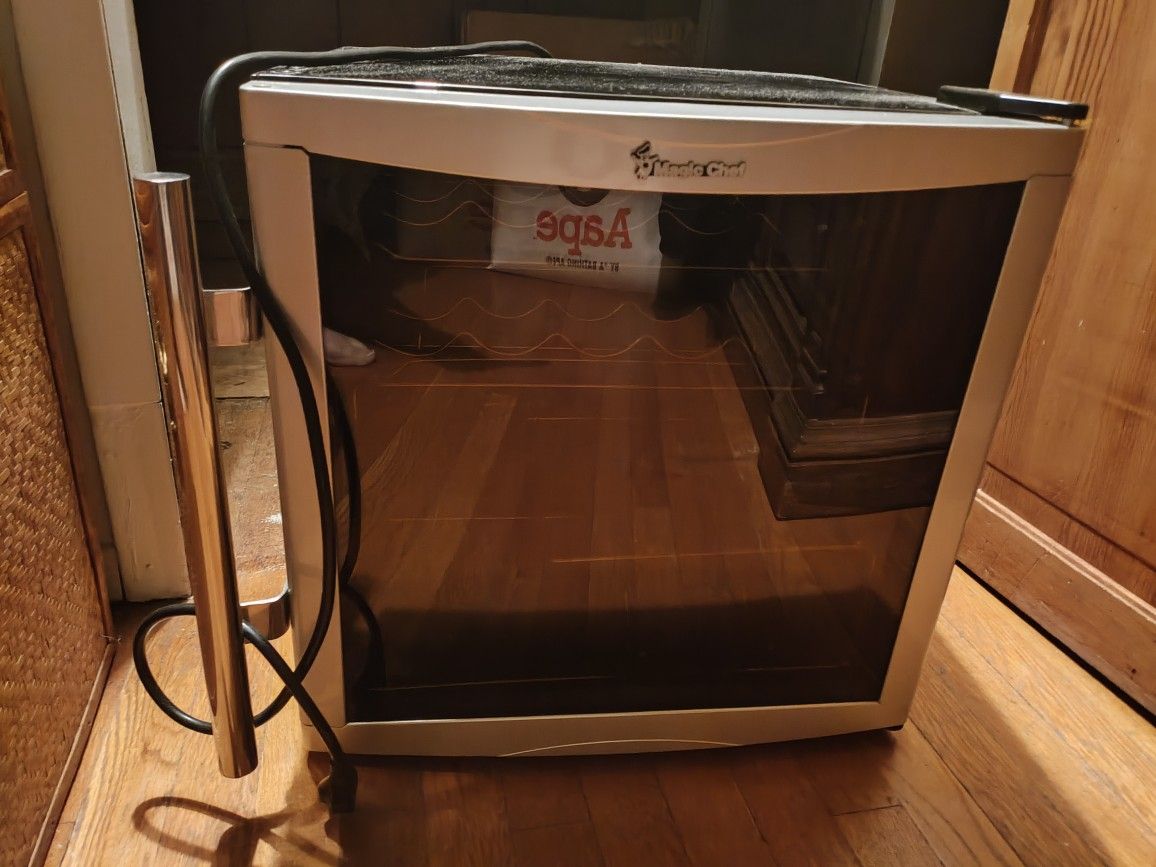 Magic Chef Wine Cooler