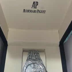 Iced Out AP Style Watch w/ Box – No Scratches