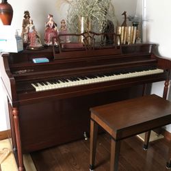 Hobart M.Cable piano