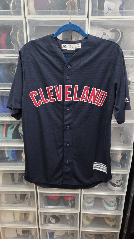 Brand New Cleveland Indians (Blank) Size Medium