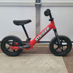 🔥 Strider Kids Balance Bike Lightweight Adjustable Toddler Training Bicycle 👀


Condition: Good used condition. Fully functional with normal overall