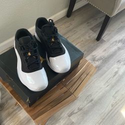 Air Jordan 11 CMFT LOW