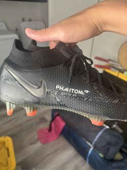 Nike Phantom GT Men’s Soccer Cleats Size 10
