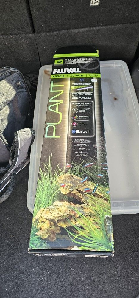 Fluval Plant Aquarium Light And New 29 Gal Tank With All Accessories