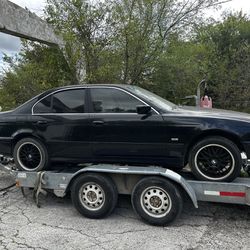 Parting Out Parts 2003 Bmw 530i 