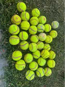 11” Fastpitch softballs
