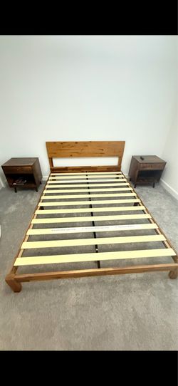 Queen Bed + 2 Night Stands