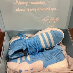 NEW Adidas Trae Young Men’s Basketball shoes size 10