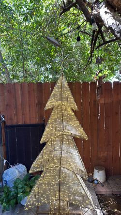 Large Pre-Lit Sparkling Christmas Tree Decoration