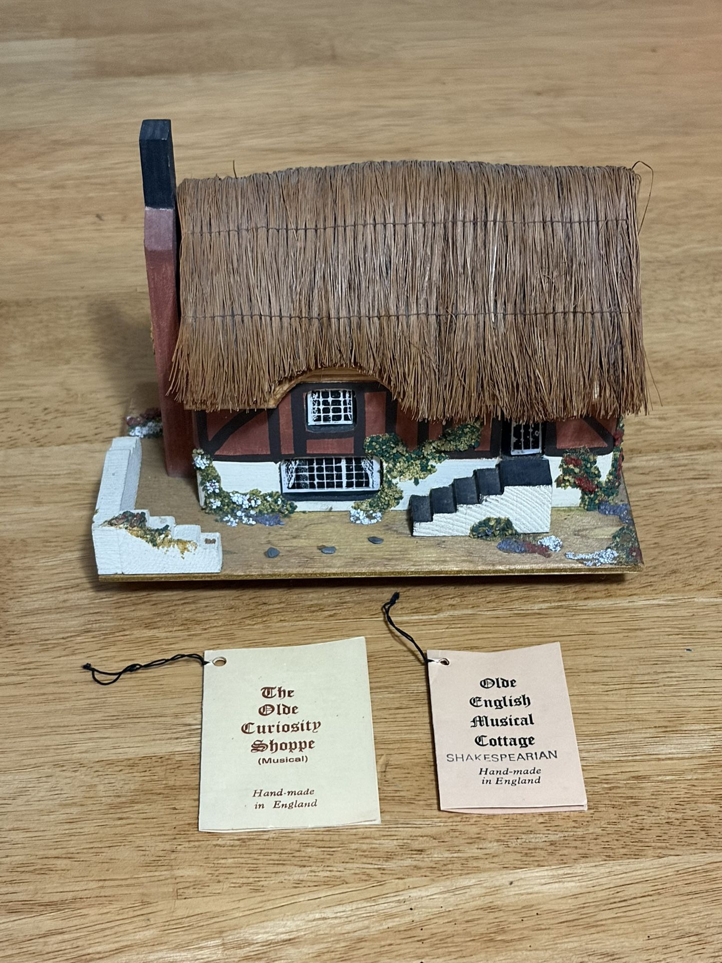 Vintage Pauline Ralph Reuge Music Box Olde English Cottage Hand-Made in England. Works Great.