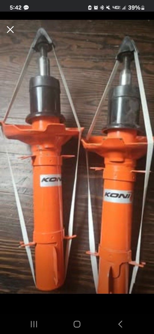 Koni Struts