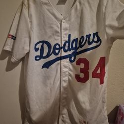 Fernando Valenzuela Los Angeles LA Dodgers 1981 Cooperstown Collection Authentic Jersey!  Medium Size
