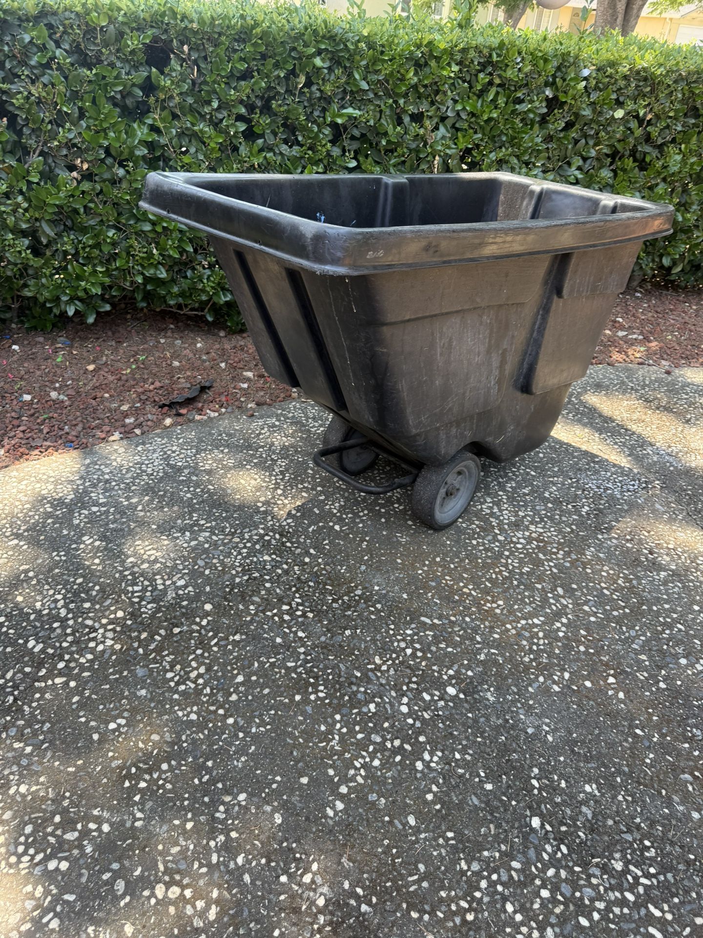 Utility Tilt Truck