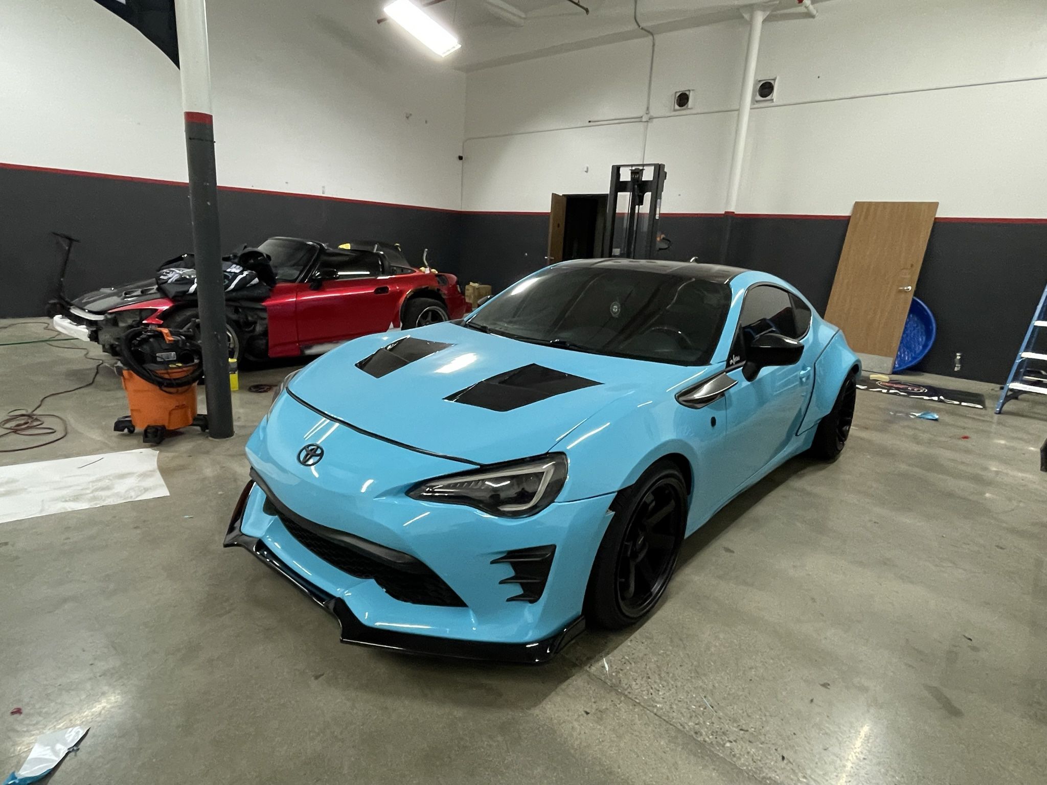 Gloss Aqua Sky Blue Car Wrap Roll