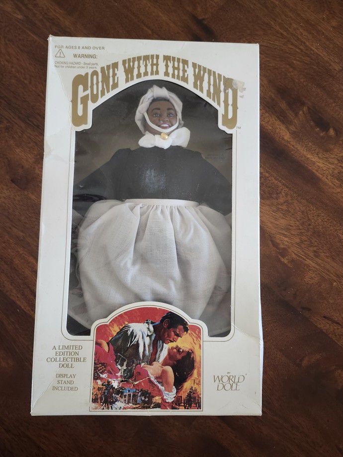Gone With The Wind Collector's Portrait Doll Collection World Doll 61061
A limited edition collectible doll with displaced stand and certificate 