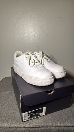 NIKE AIR FORCE 1 PIXEL