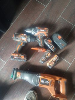 RIDGID 18V Drill and Reciprocating Saw Set
