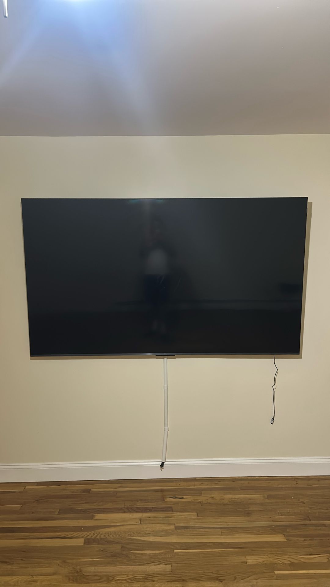 TCL 100inch Flat Screen Tv