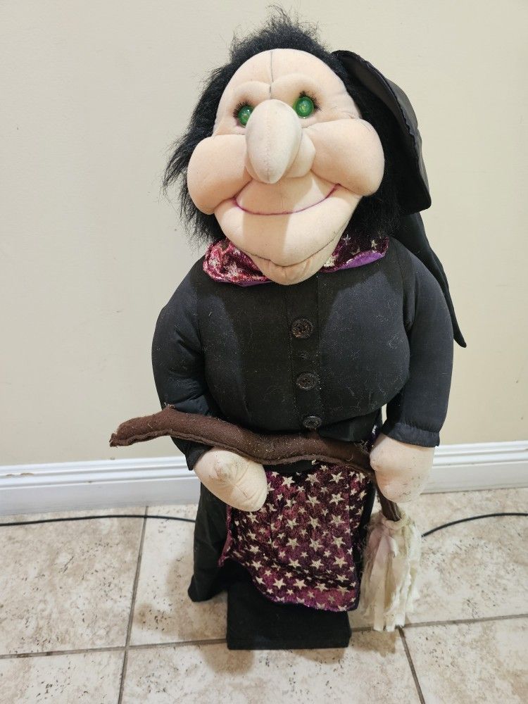 Vintage Witch kids of America animatronic y2k works 3 feet tall halloween