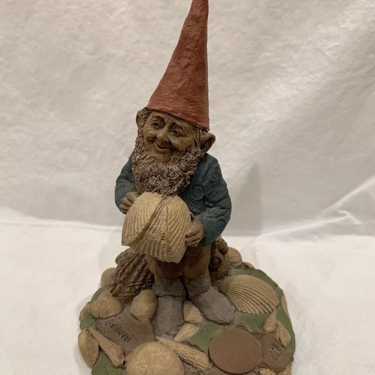 Giovani. Tom Clark Gnome