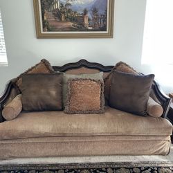 Couch & Loveseat 
