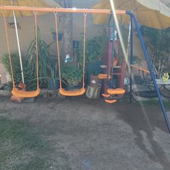 Kids Swing Set