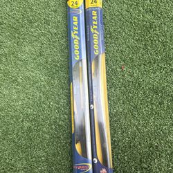 Good Year Windshield Wiper Blade Replacement. One set of Assurance blade. One set of Hybrid Blade. 24 In