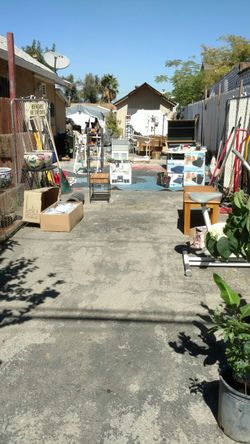 YArd sale ,,today Friday 16 Sept open -6pm