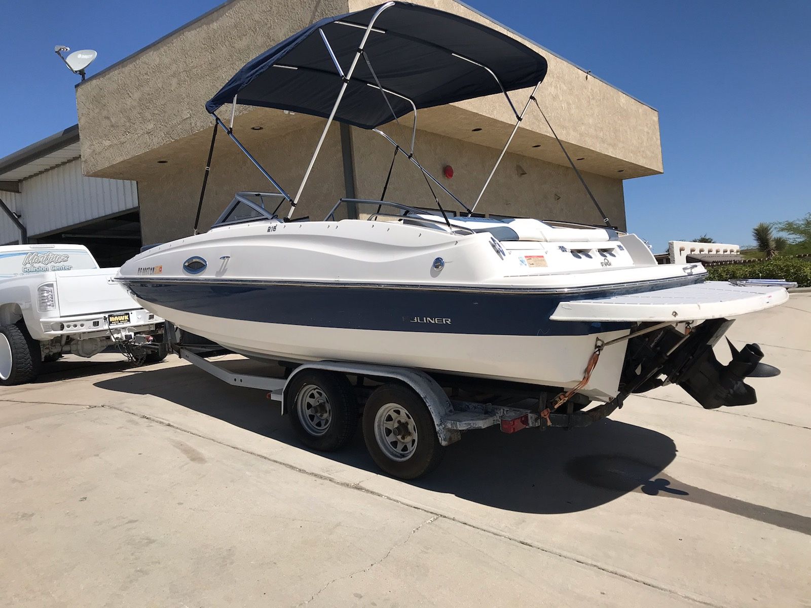 2015 Bay liner Deck boat $17,000 O.B.O