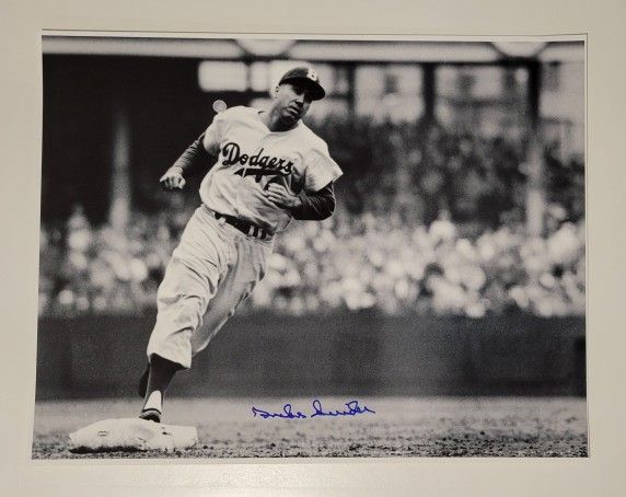DUKE SNIDER Signed Photo Brooklyn Dodgers 11x14 Photo Autograph
