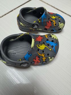 Crocs Kids Classic Dinosaur Print Clogs